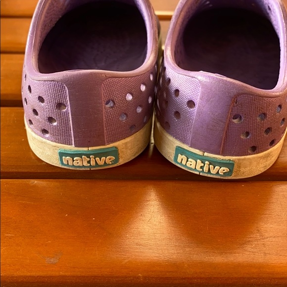 Purple native shoes - Picture 2 of 4